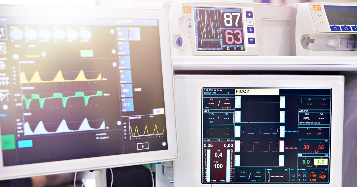 Medical monitoring equipment with vital signs displayed